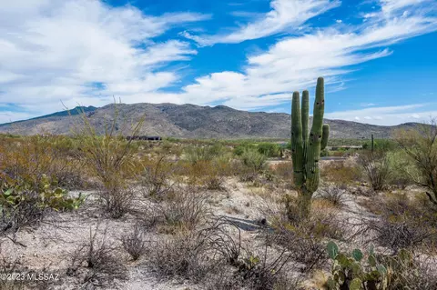 4190 Saguaro Path Ct, Tucson, AZ 85730