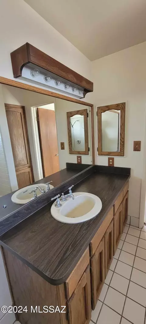 8920 E Bears Path Rd, Tucson, AZ 85749 photo 17