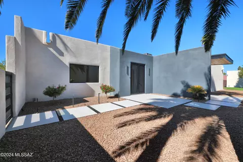 2221 E Mabel St, Tucson, AZ 85719