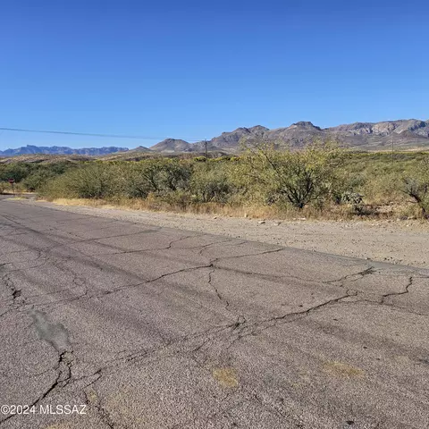 4 Avenida Pastor, Rio Rico, AZ 85648