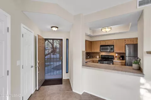 6655 N Canyon Crest Dr #25101, Tucson, AZ 85750
