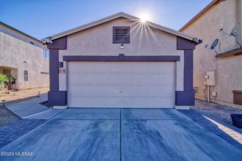 3796 E Felix Blvd, Tucson, AZ 85706 photo 2