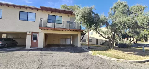 6672 Calle La Paz #B, Tucson, AZ 85715