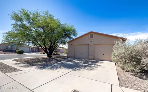 4536 S Fenwick Dr, Tucson, AZ 85730