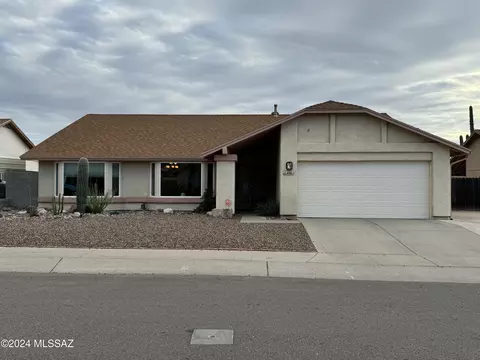 4861 W Rosebay St, Tucson, AZ 85742