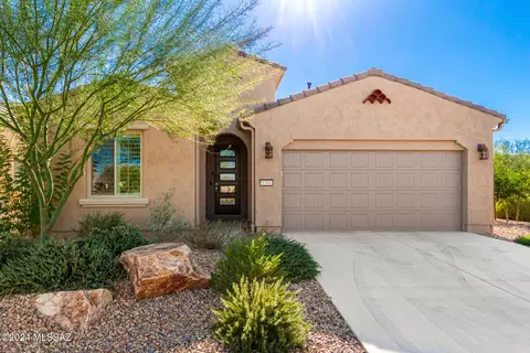 1388 E Basalt Dr, Green Valley, AZ 85614