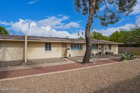 362 N Silverbell Rd, Tucson, AZ 85745