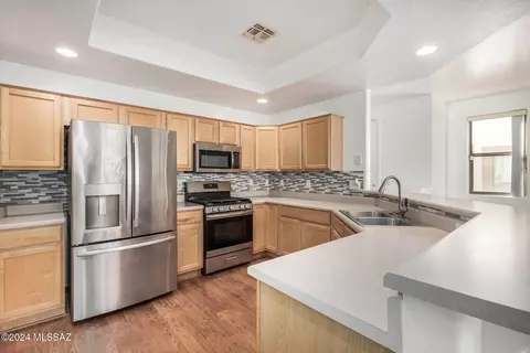 2856 S Full Moon Dr, Tucson, AZ 85713