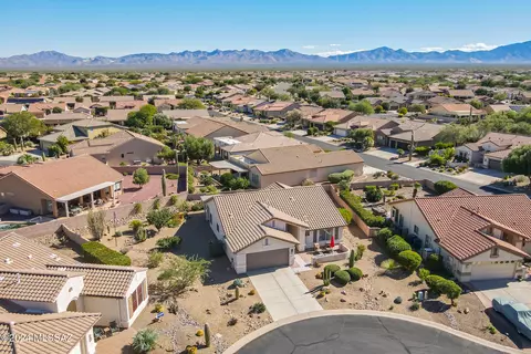 854 N Lorabelle Ct, Green Valley, AZ 85614