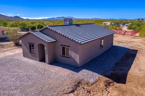 7992 S Camino De Oeste, Tucson, AZ 85746
