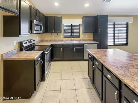 7143 S Parsons Tale Dr, Tucson, AZ 85756 photo 6