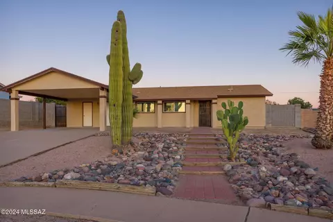 3449 W Raintree Dr, Tucson, AZ 85741