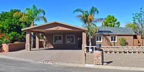 2606 E Keswick Cir, Tucson, AZ 85713