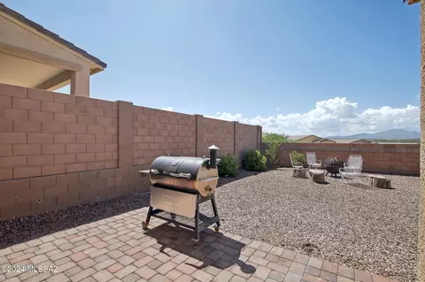 Exterior - 14068 E Golden Oaks Rd, Vail, AZ 85641 photo 7 of 9