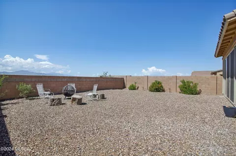 Exterior - 14068 E Golden Oaks Rd, Vail, AZ 85641 photo 6 of 9