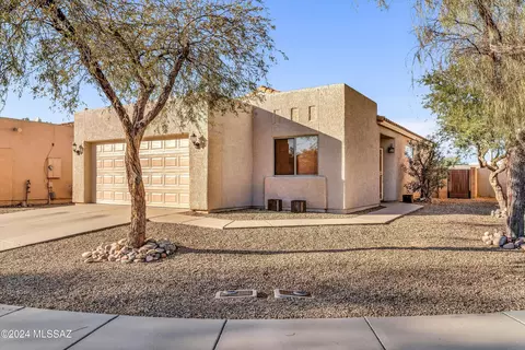 1824 W Waterleaf Dr, Tucson, AZ 85704