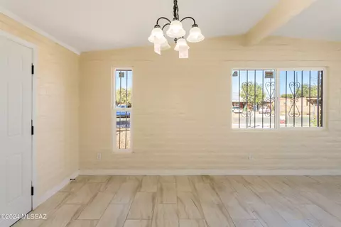3020 E 19th St, Tucson, AZ 85716 photo 9