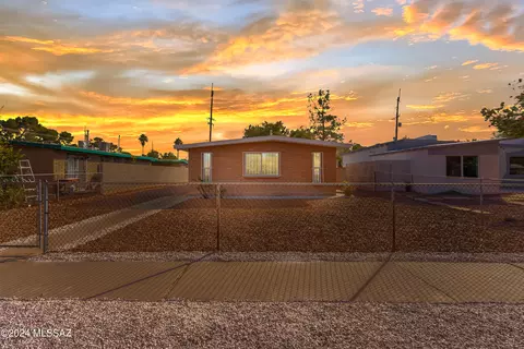 3020 E 19th St, Tucson, AZ 85716