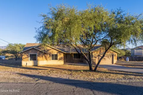 1226 Circulo Aguilar, Rio Rico, AZ 85648