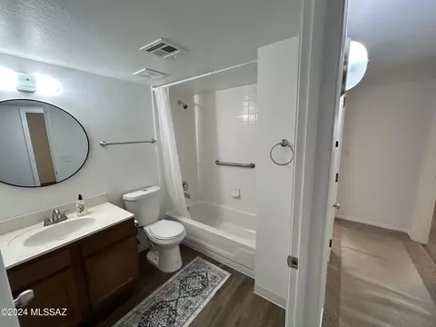 Bath - 702 E 37th St, Tucson, AZ 85713 photo 1 of 6