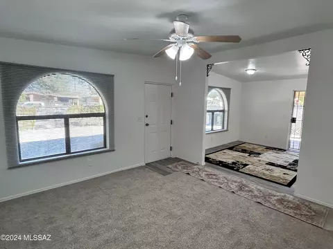 Living - 702 E 37th St, Tucson, AZ 85713 photo 2 of 4