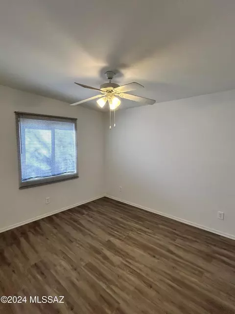 Bedroom - 702 E 37th St, Tucson, AZ 85713 photo 4 of 9