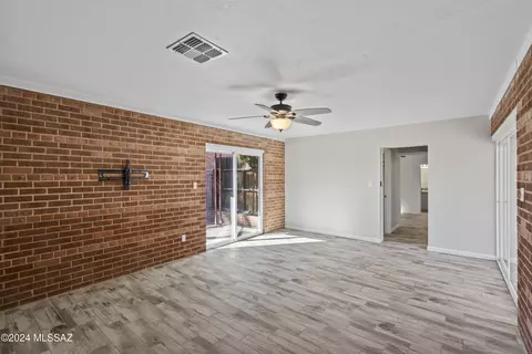 Living - 822 E Copper St, Tucson, AZ 85719 photo 6 of 6