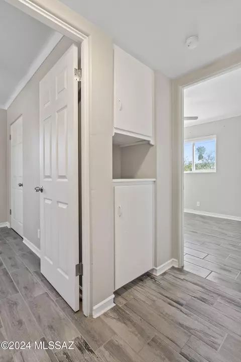 Entry Way - 822 E Copper St, Tucson, AZ 85719 photo 2 of 2