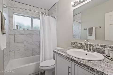 Bath - 822 E Copper St, Tucson, AZ 85719 photo 2 of 3