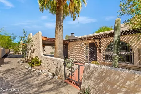5223 N Tigua Dr, Tucson, AZ 85704
