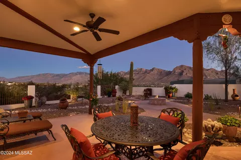 1110 W Moonlit Pl, Tucson, AZ 85737