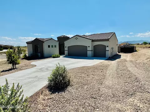 1256 N Range Rider Pl, Vail, AZ 85641