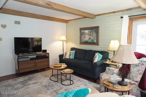 Living - 211 N Ford St, Pearce, AZ 85625 photo 1 of 3