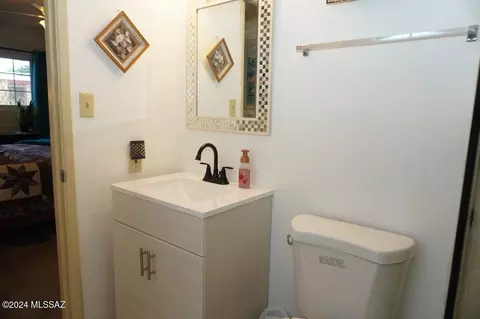 Bath - 211 N Ford St, Pearce, AZ 85625 photo 4 of 4