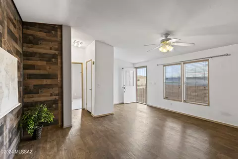 6061 E Thunder River Dr, Tucson, AZ 85756 photo 4
