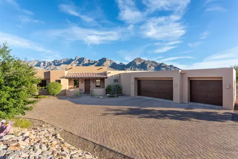 11087 N Joy Faith Dr, Oro Valley, AZ 85737