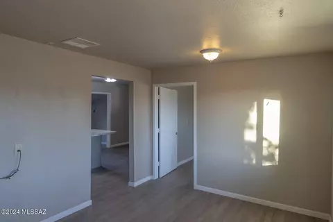4190 W Coral Ln, Elfrida, AZ 85610 photo 5