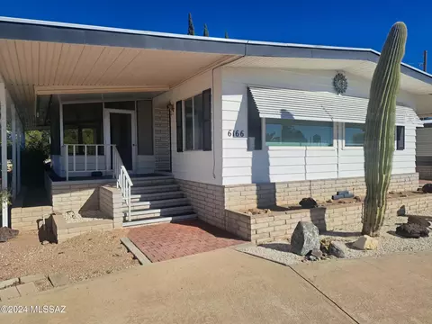 6166 W Flying M St, Tucson, AZ 85713
