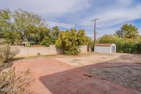Exterior - 5331 E 4th St, Tucson, AZ 85711 photo 7 of 8