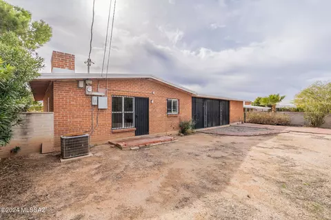 Exterior - 5331 E 4th St, Tucson, AZ 85711 photo 8 of 8