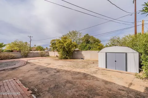 Exterior - 5331 E 4th St, Tucson, AZ 85711 photo 5 of 8