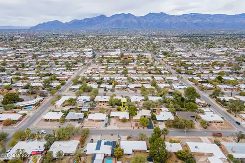View/Area - 5331 E 4th St, Tucson, AZ 85711 photo 3 of 6