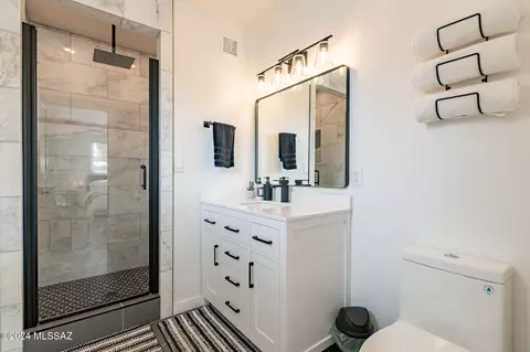 Bath - 5331 E 4th St, Tucson, AZ 85711 photo 3 of 4