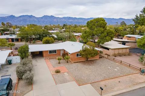 View/Area - 5331 E 4th St, Tucson, AZ 85711 photo 2 of 6