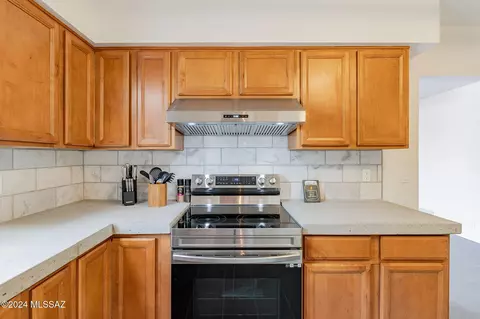Kitchen - 5331 E 4th St, Tucson, AZ 85711 photo 5 of 5