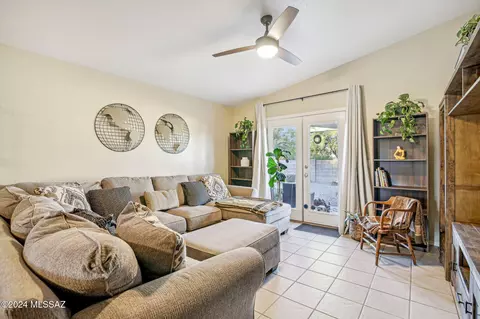 10137 E Rincon Shadows Dr, Tucson, AZ 85748 photo 10