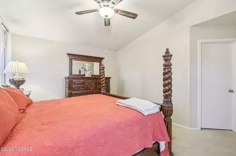10137 E Rincon Shadows Dr, Tucson, AZ 85748 photo 18