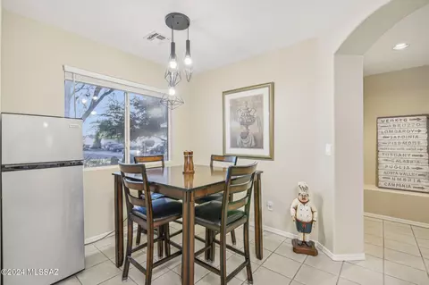 10137 E Rincon Shadows Dr, Tucson, AZ 85748 photo 12