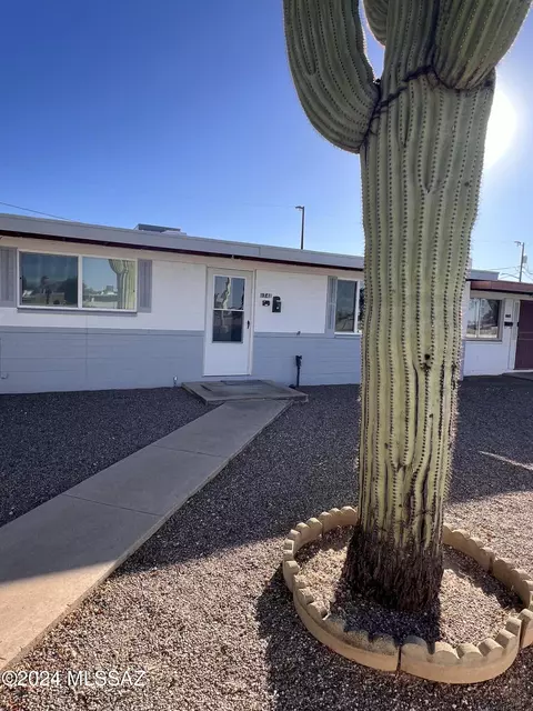1742 E Irvington Rd, Tucson, AZ 85714