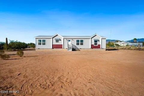 13555 E Rex Molly Rd, Vail, AZ 85641 photo 2